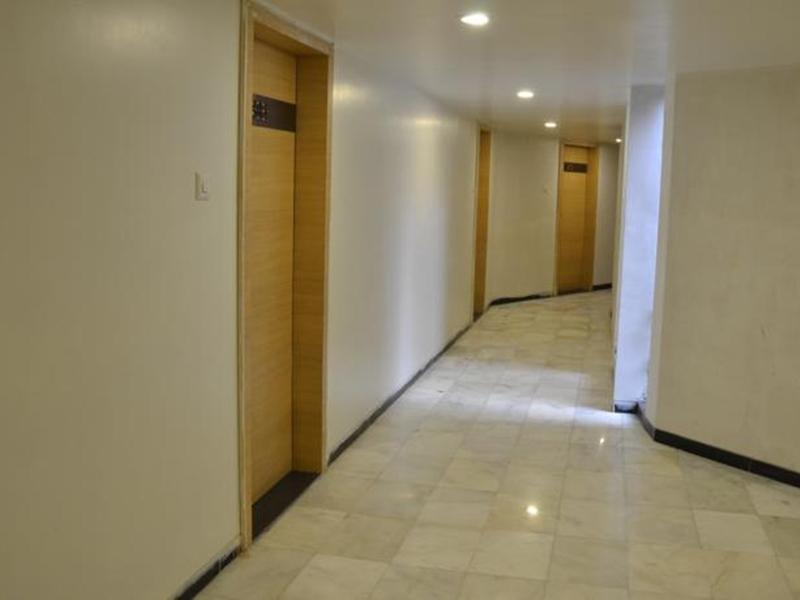 Central Beacon Hotel Surat Exterior foto